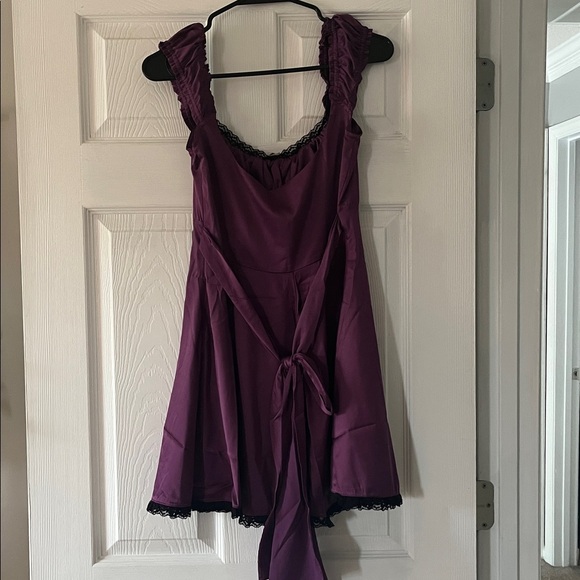 Delias x Dolls Kill Purple Satin Puff Sleeve Babydoll Mini Dress Black Lace Trim - Picture 5 of 7